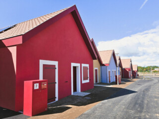 installation muret technique habillage coffret électrique extérieur couleur maison chatelaillon 17340
